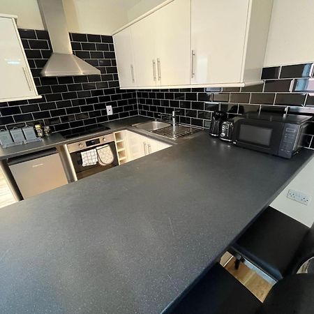 1 Bedroom Flat With Parking 레스터 외부 사진
